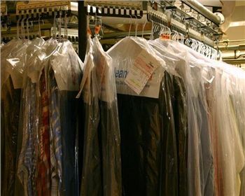 不同材質(zhì)衣物干洗要點(diǎn),上海干洗機(jī)銷售公司解答
