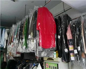 這些衣物是不能進(jìn)行干洗的